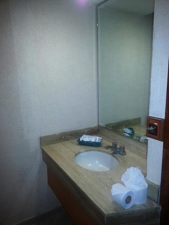 Hotel Los Reyes La Paz Room photo