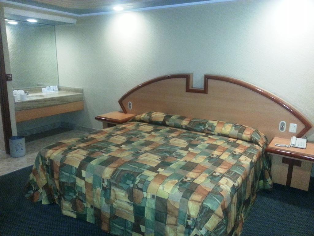 Hotel Los Reyes La Paz Room photo